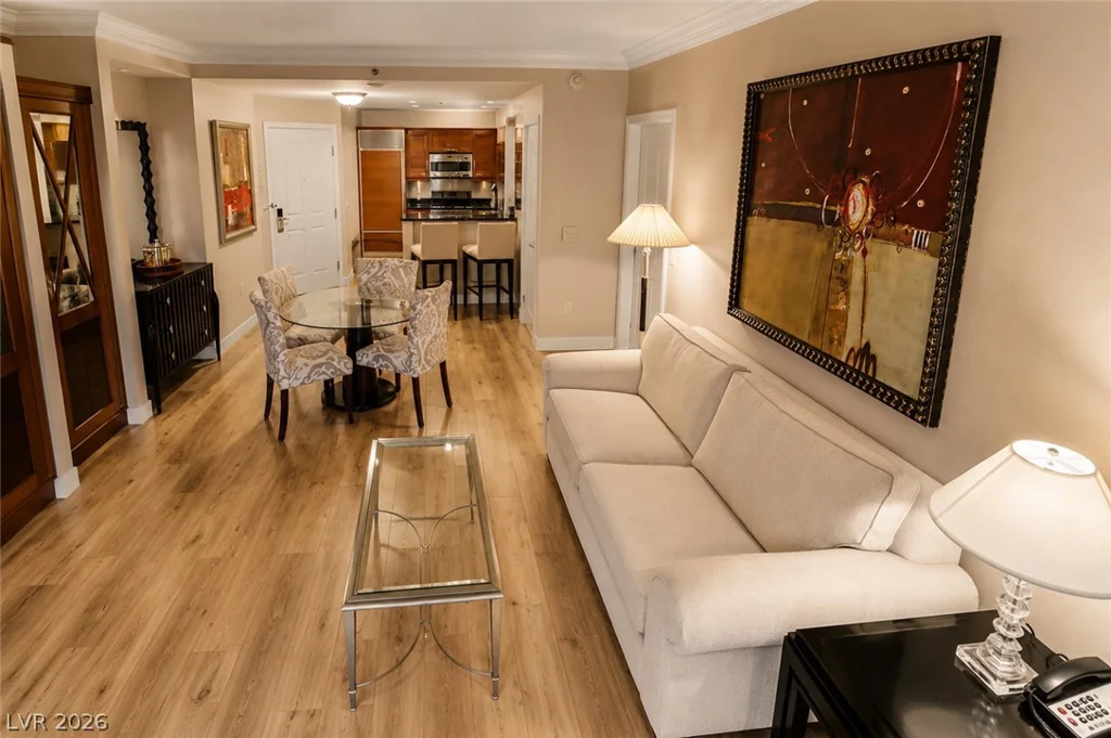 135 Harmon, Las Vegas, NV 89109