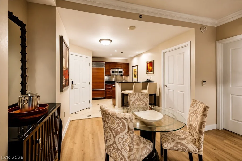 135 Harmon, Las Vegas, NV 89109