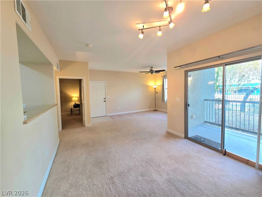 8000 Badura, Las Vegas, NV 89113