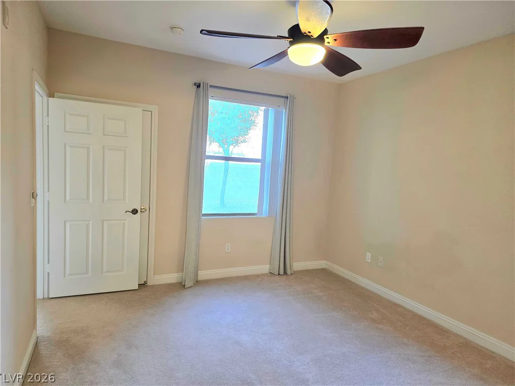 8000 Badura, Las Vegas, NV 89113