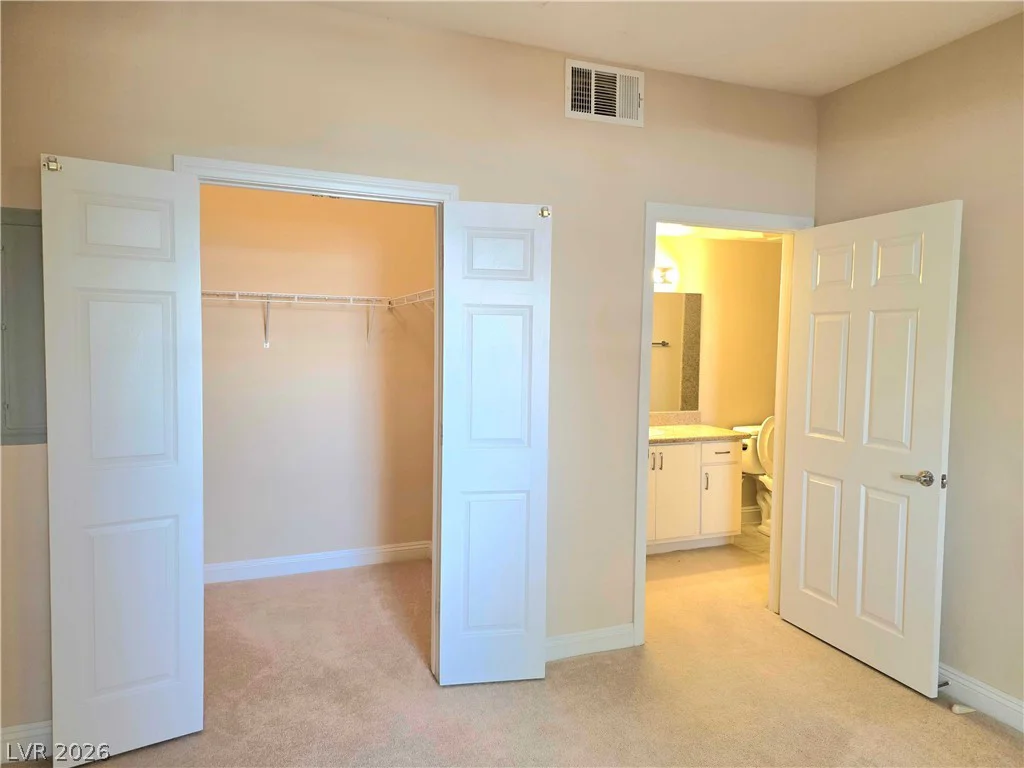 8000 Badura, Las Vegas, NV 89113