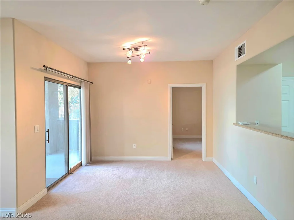 8000 Badura, Las Vegas, NV 89113