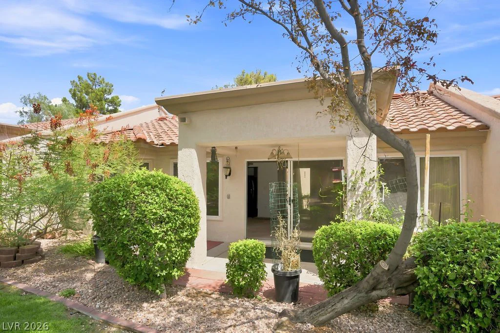 10225 Button Willow, Las Vegas, NV 89134