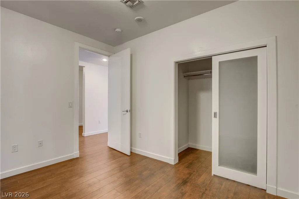 4575 Dean Martin, Las Vegas, NV 89103