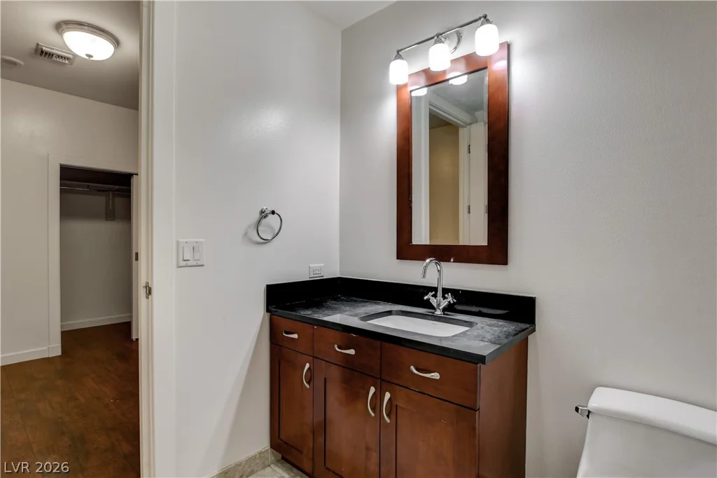 4575 Dean Martin, Las Vegas, NV 89103
