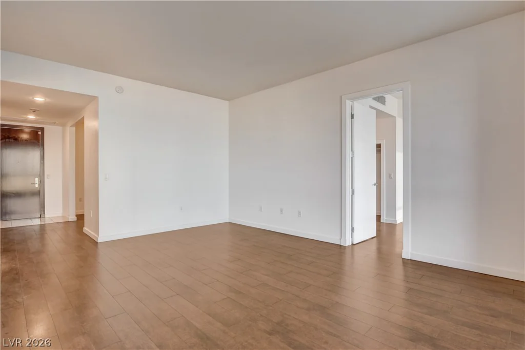 4575 Dean Martin, Las Vegas, NV 89103