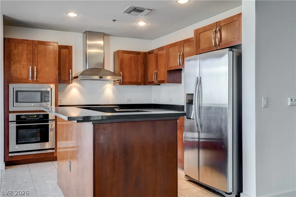 4575 Dean Martin, Las Vegas, NV 89103