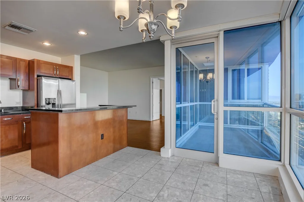 4575 Dean Martin, Las Vegas, NV 89103