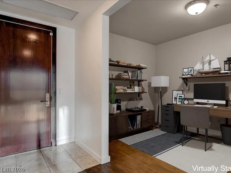 4575 Dean Martin, Las Vegas, NV 89103