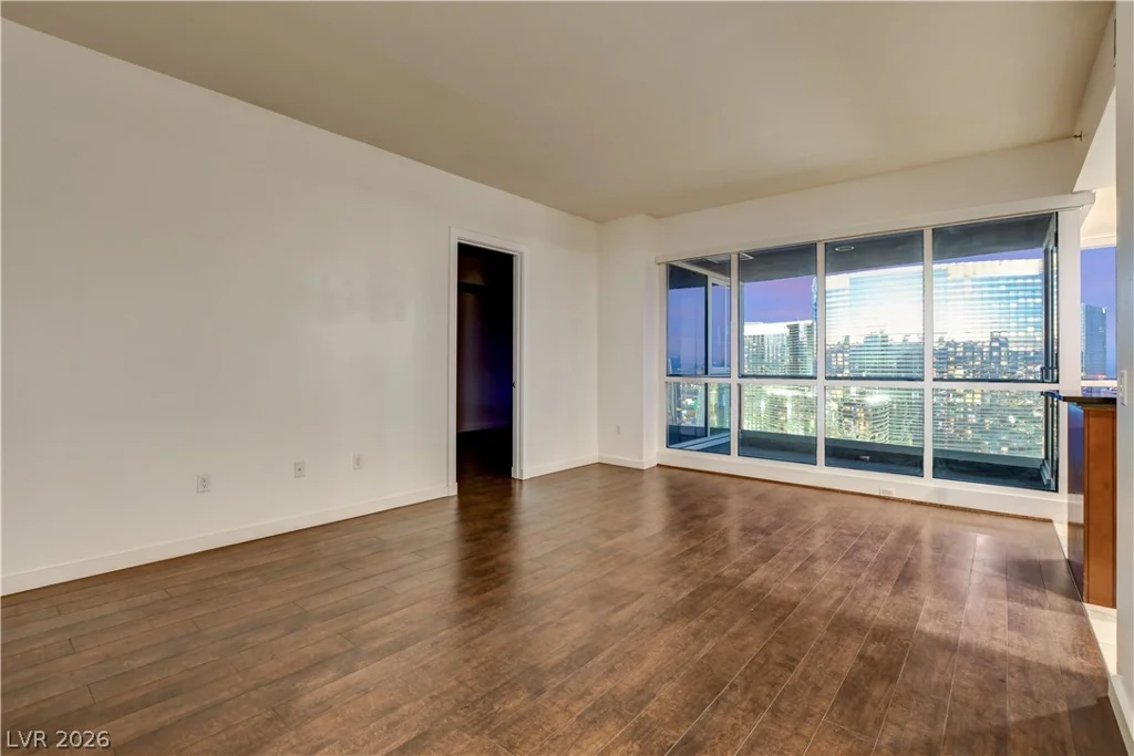 4575 Dean Martin, Las Vegas, NV 89103