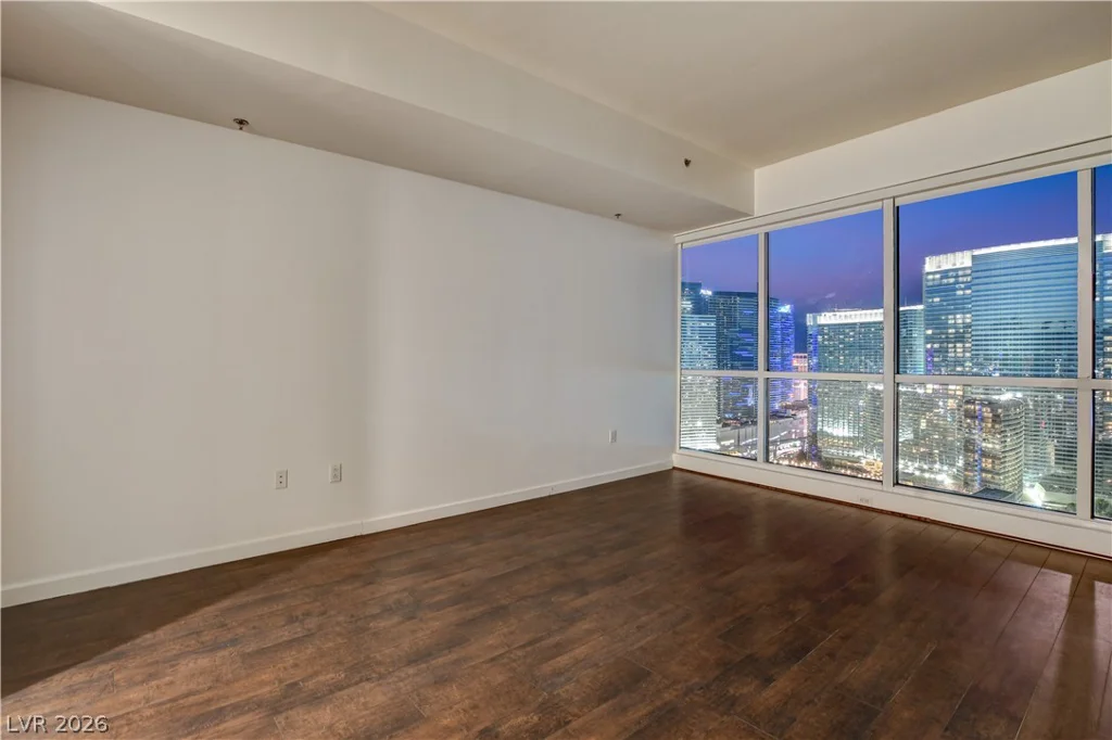 4575 Dean Martin, Las Vegas, NV 89103
