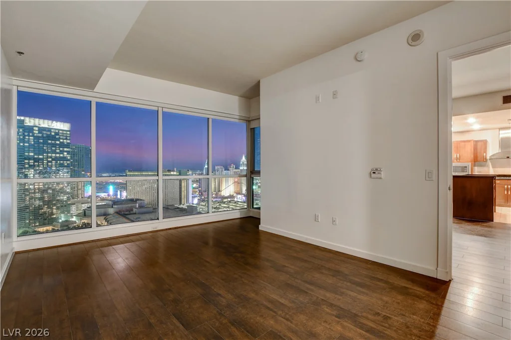 4575 Dean Martin, Las Vegas, NV 89103