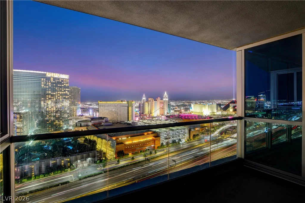 4575 Dean Martin, Las Vegas, NV 89103