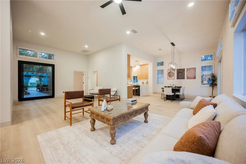 925 Granger Farm, Las Vegas, NV 89145
