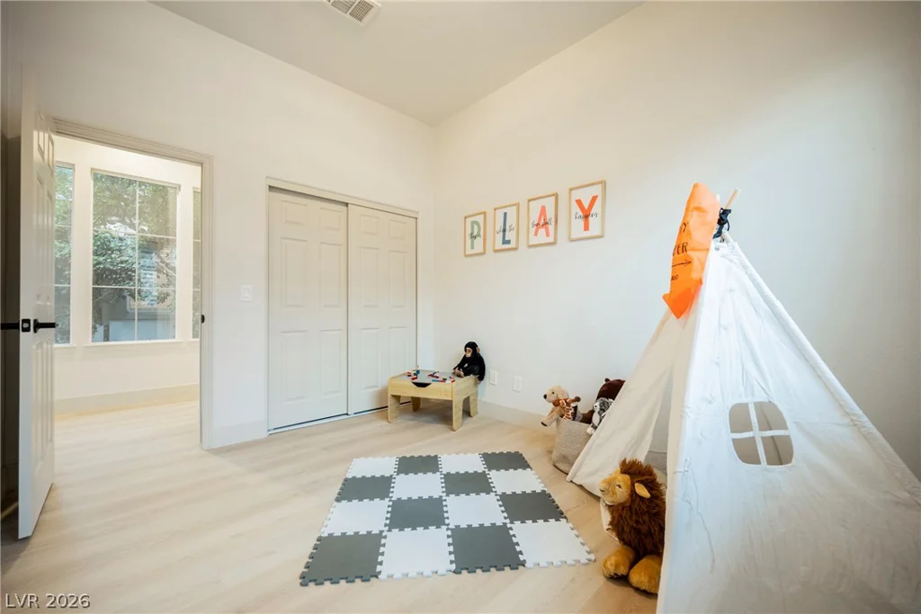 925 Granger Farm, Las Vegas, NV 89145