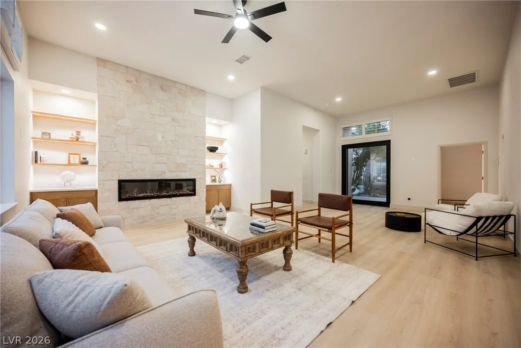 925 Granger Farm, Las Vegas, NV 89145
