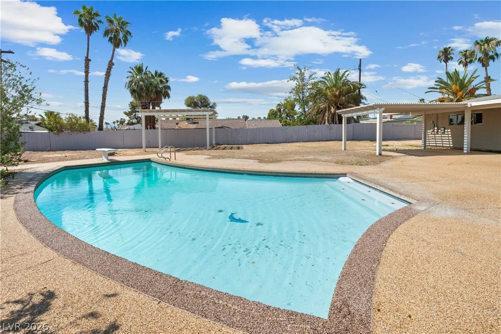 4638 Corral, Las Vegas, NV 89119