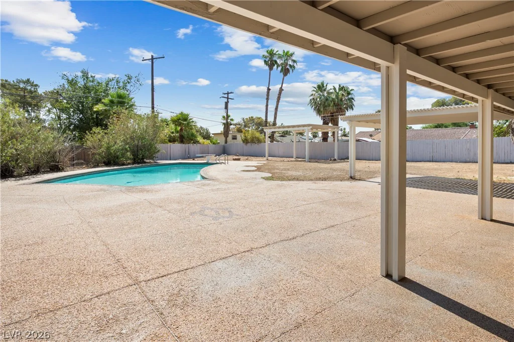 4638 Corral, Las Vegas, NV 89119