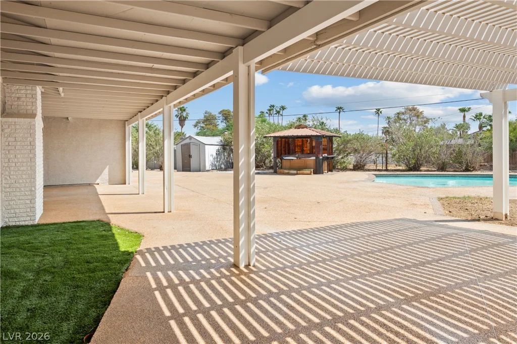 4638 Corral, Las Vegas, NV 89119