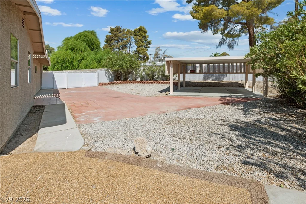 4638 Corral, Las Vegas, NV 89119