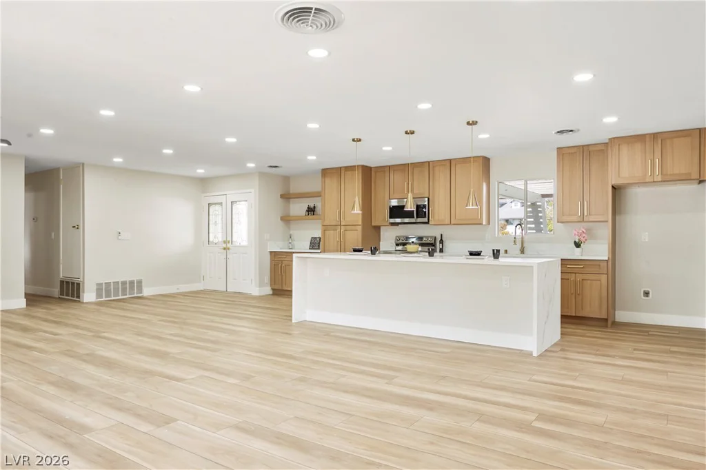 4638 Corral, Las Vegas, NV 89119