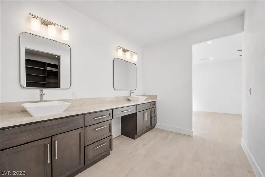 2725 Echo Mesa, Las Vegas, NV 89134