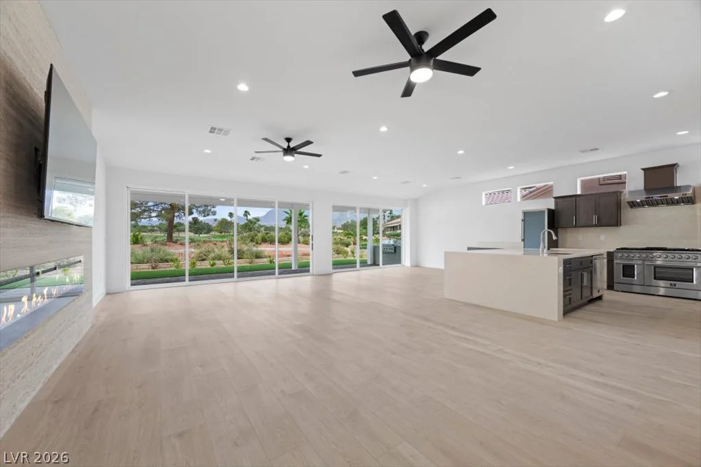 2725 Echo Mesa, Las Vegas, NV 89134