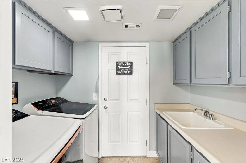 2638 Douglas, Henderson, NV 89074