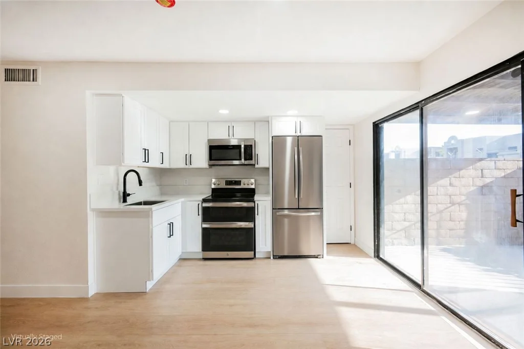 331 Misty Isle, Las Vegas, NV 89107
