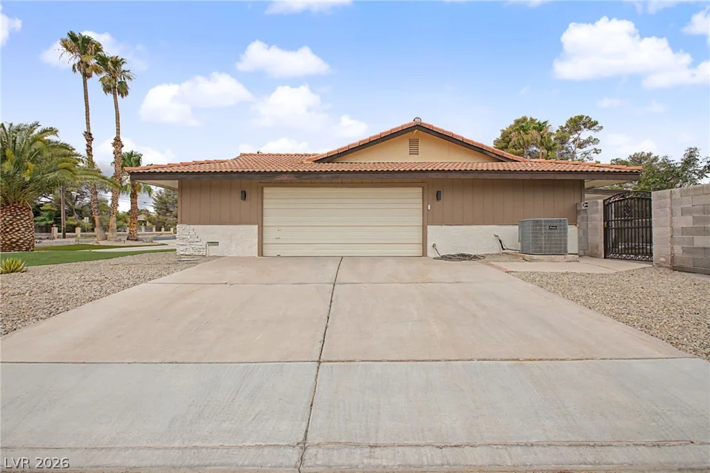 7264 Eldora, Las Vegas, NV 89117