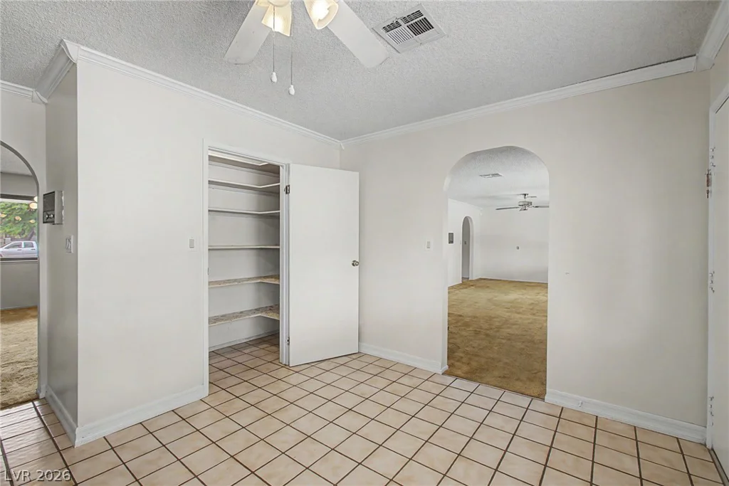 7264 Eldora, Las Vegas, NV 89117