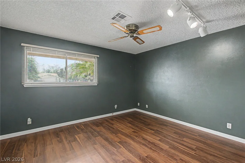7264 Eldora, Las Vegas, NV 89117
