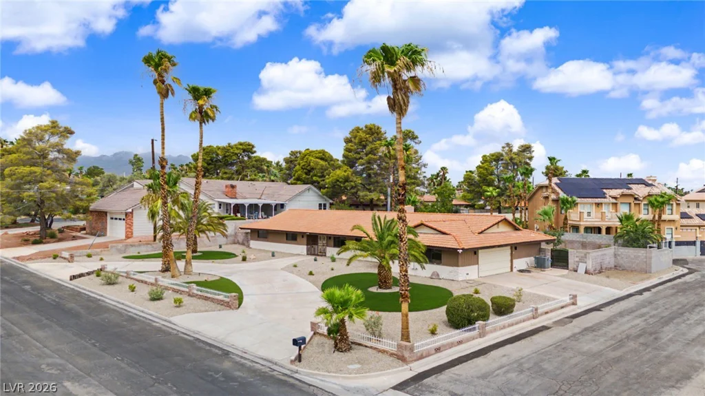 7264 Eldora, Las Vegas, NV 89117