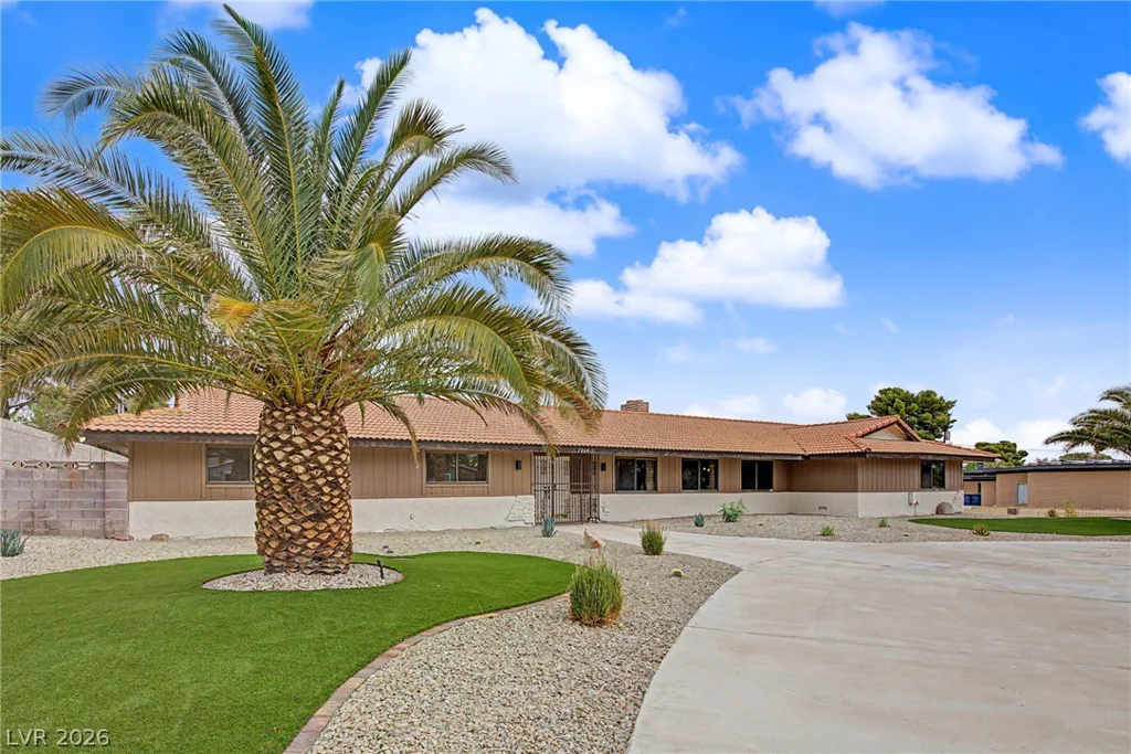 7264 Eldora, Las Vegas, NV 89117