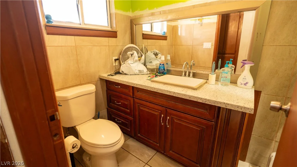 3760 La Junta, Las Vegas, NV 89120