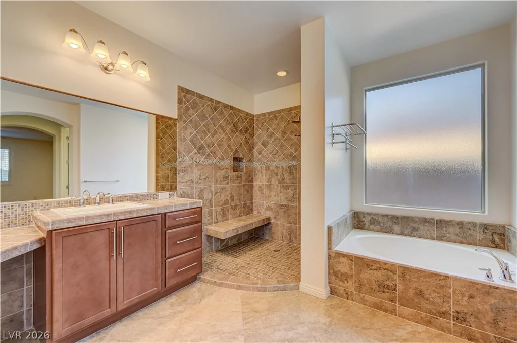 1637 Blue Cliffs, Henderson, NV 89014