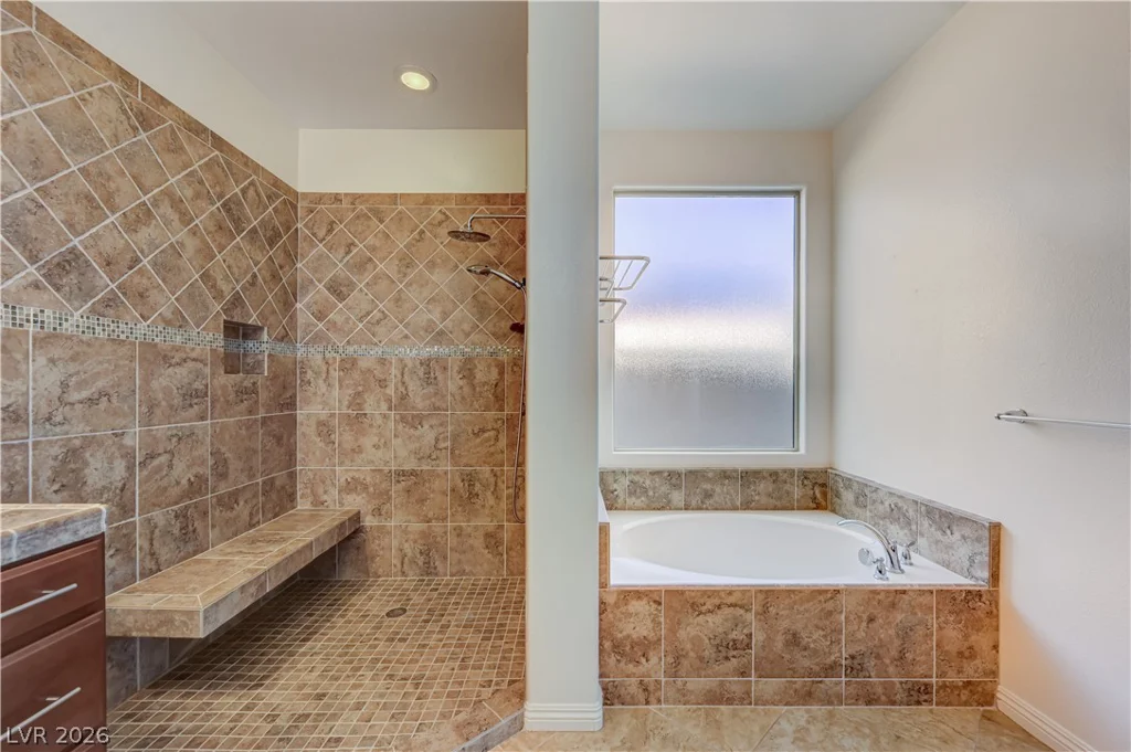 1637 Blue Cliffs, Henderson, NV 89014
