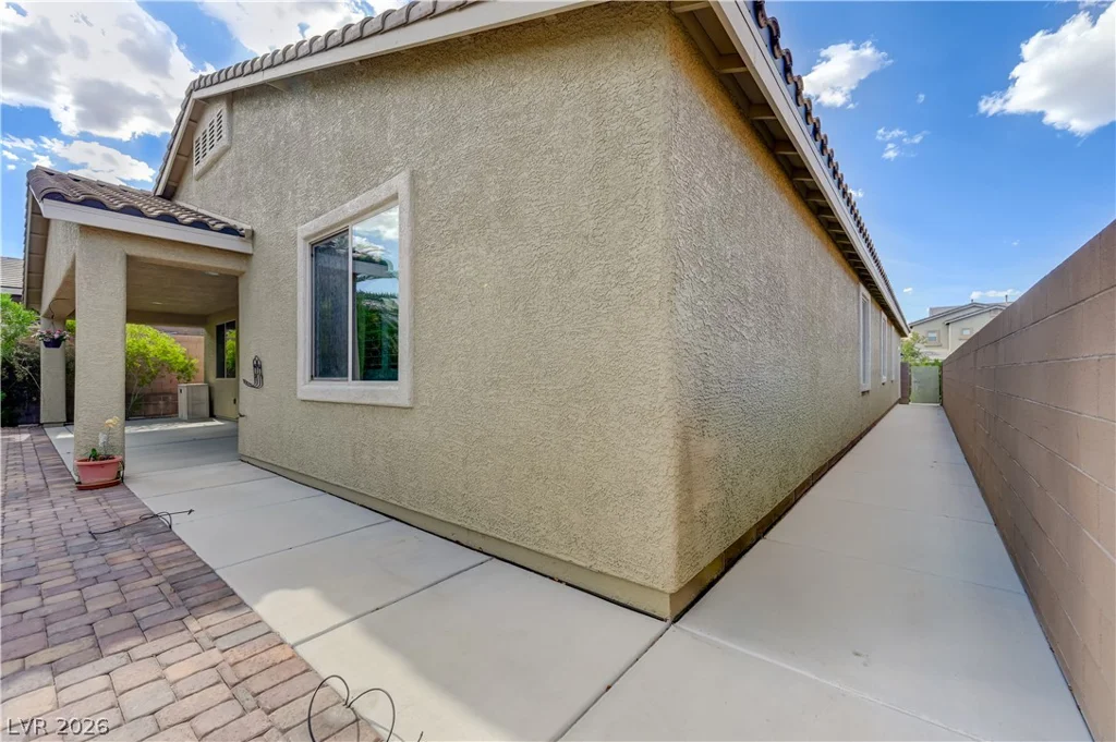1637 Blue Cliffs, Henderson, NV 89014