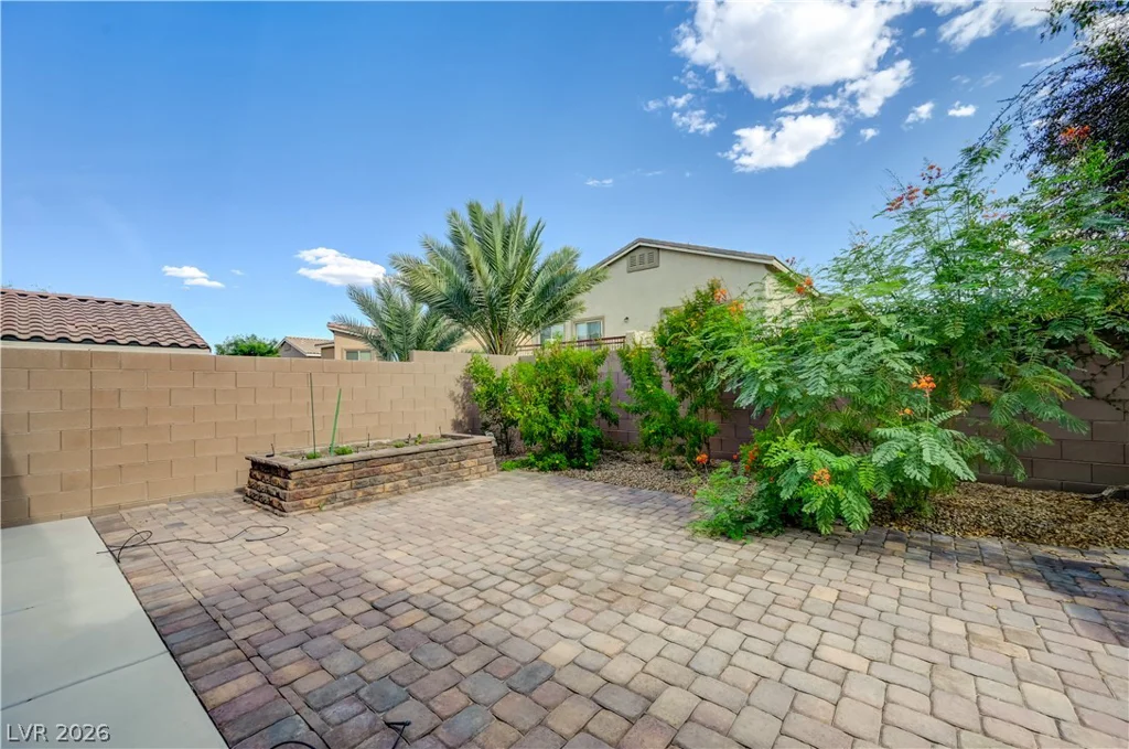 1637 Blue Cliffs, Henderson, NV 89014