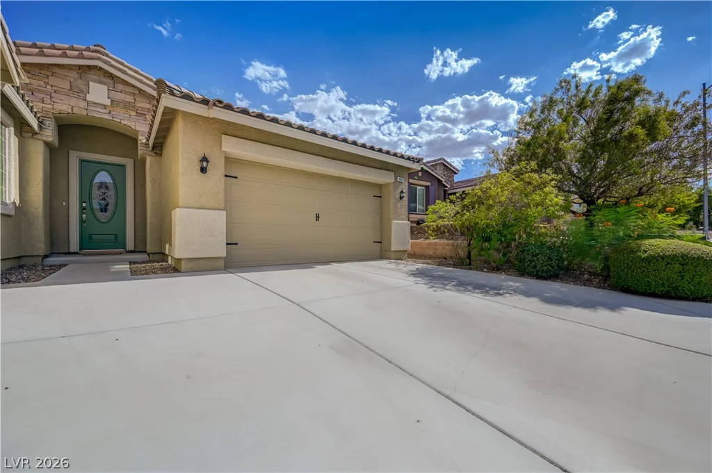 1637 Blue Cliffs, Henderson, NV 89014