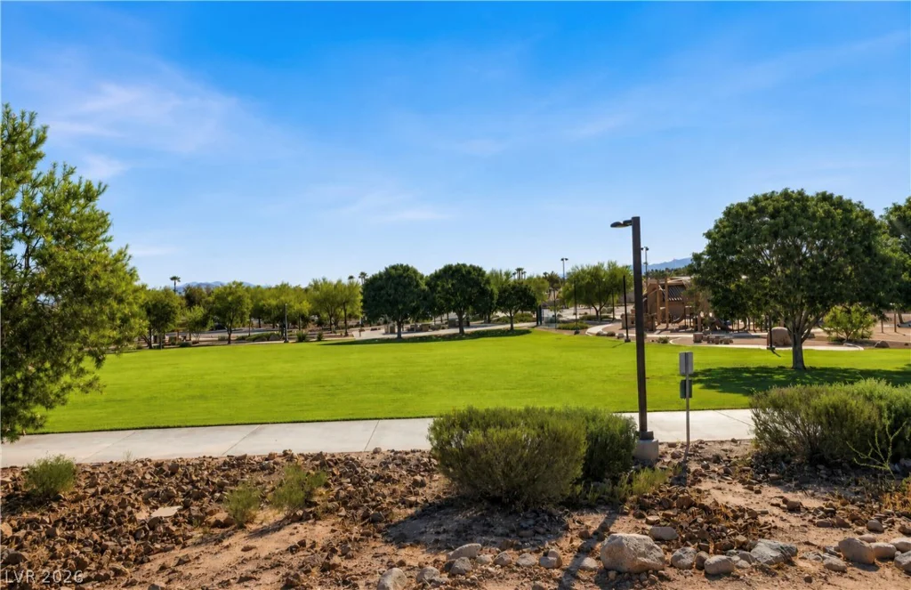 1637 Blue Cliffs, Henderson, NV 89014