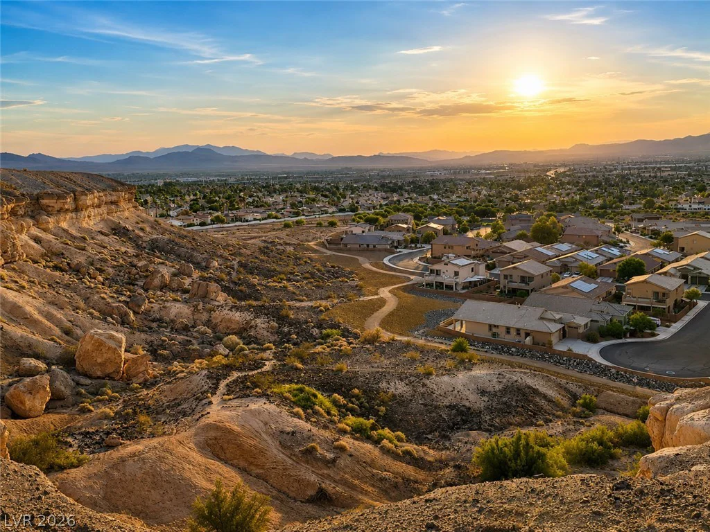 1637 Blue Cliffs, Henderson, NV 89014