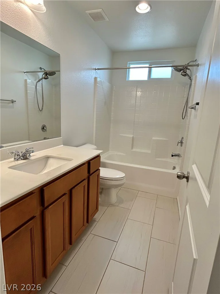 6633 Evander, North Las Vegas, NV 89086