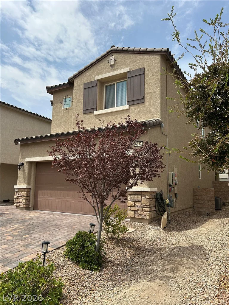6633 Evander, North Las Vegas, NV 89086