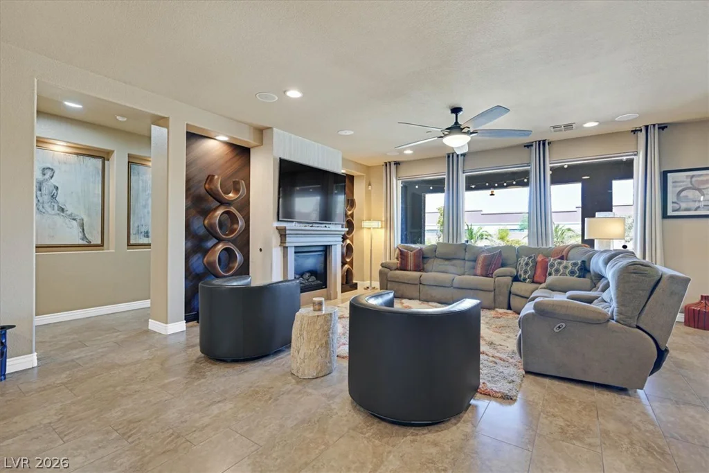 1659 Flores, Henderson, NV 89012