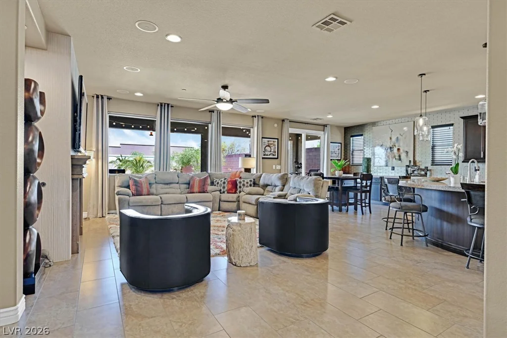 1659 Flores, Henderson, NV 89012
