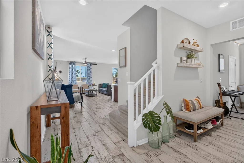 8432 Alder Rain, Las Vegas, NV 89113
