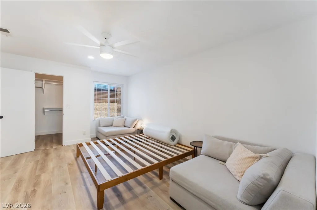 2200 Fort Apache, Las Vegas, NV 89117