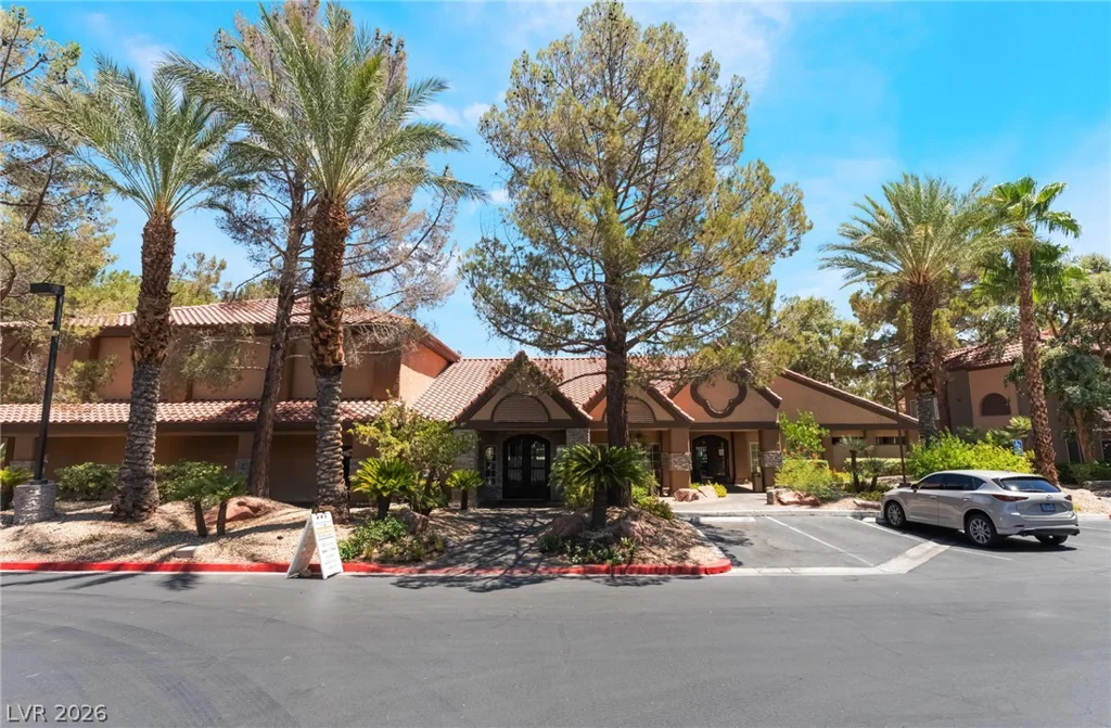 2200 Fort Apache, Las Vegas, NV 89117