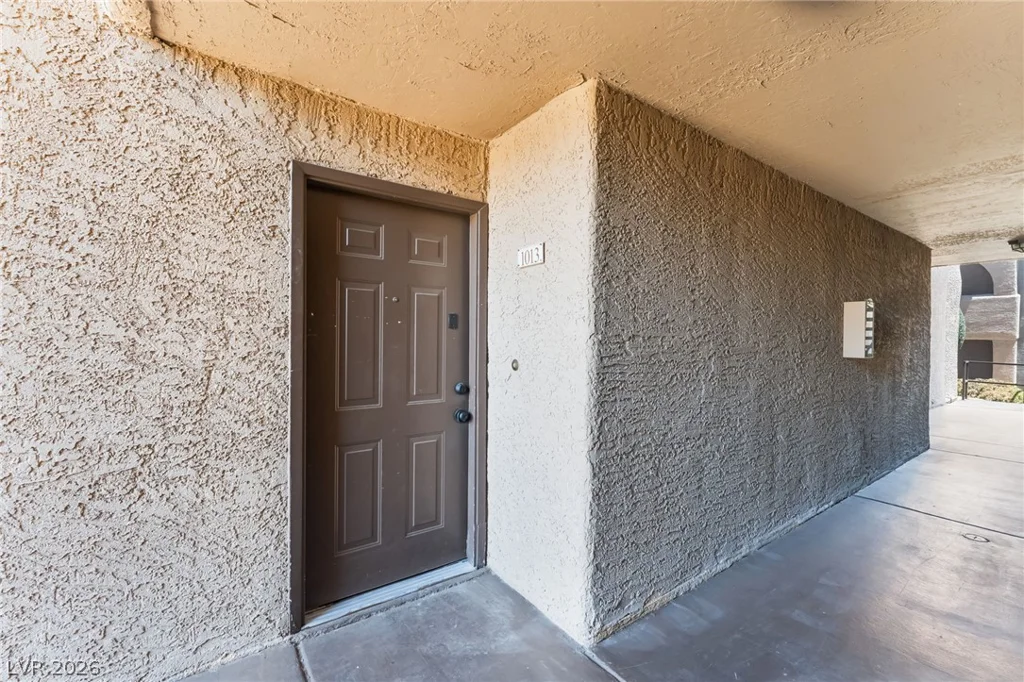 2200 Fort Apache, Las Vegas, NV 89117